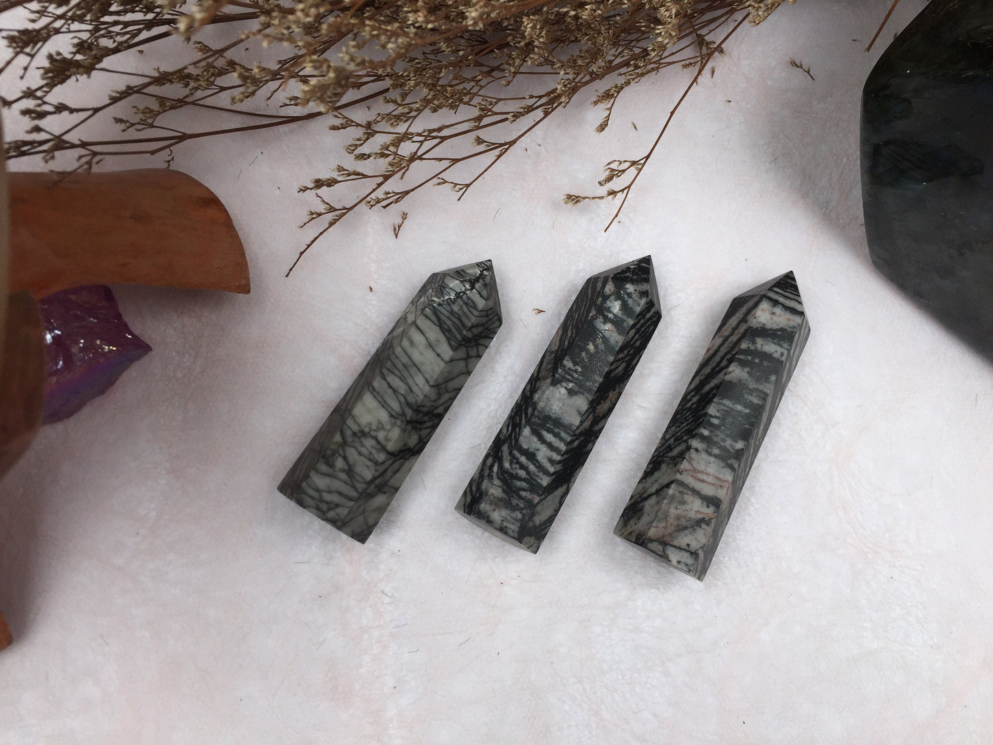 Black Line Stone Tower,Black Line Stone Point,Crystal Tower/Wand,Healing Crystal,Reiki Chakra Stone,Home Decor,For Gift