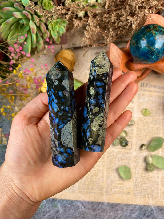Blue Que Sera Tower Meditation Tool Energy Cleansing Crystal Point Aura Cleansing Crystal Point