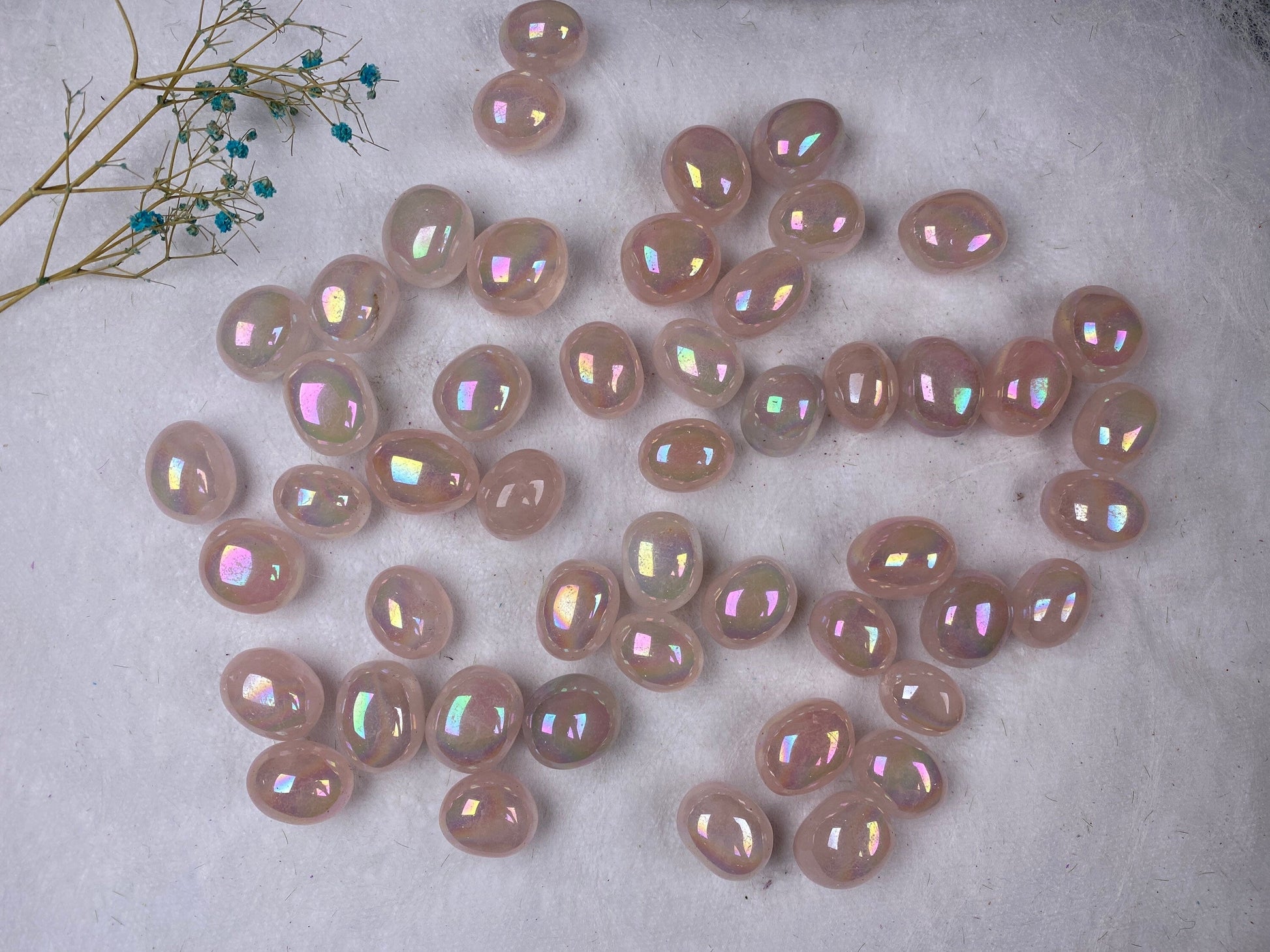 Aura Rose Quartz Tumble Stone 20-30mm 100g，Healing Crystal，Home Decor，For Gift