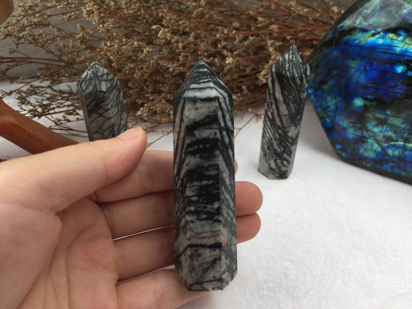 Black Line Stone Tower,Black Line Stone Point,Crystal Tower/Wand,Healing Crystal,Reiki Chakra Stone,Home Decor,For Gift
