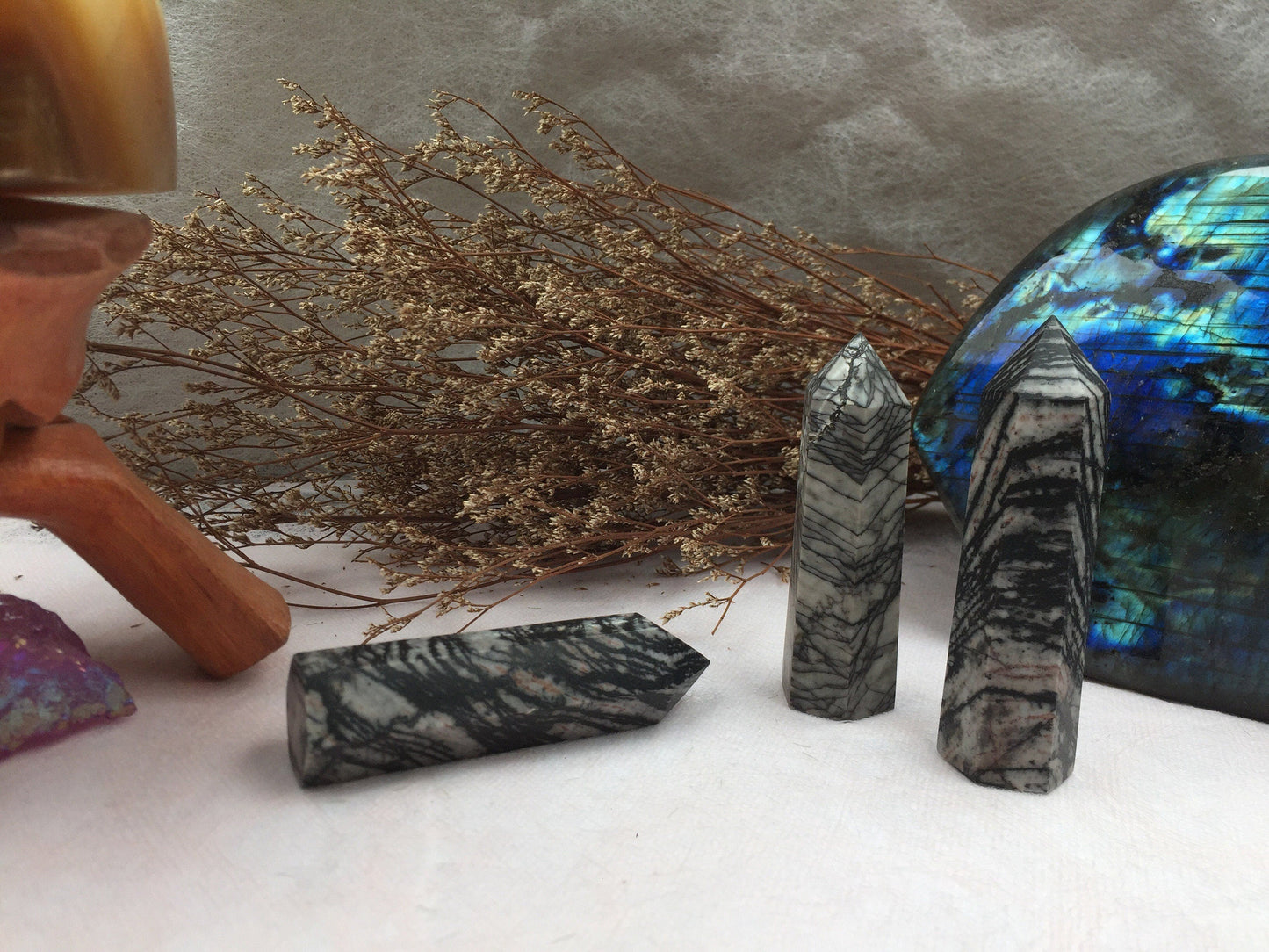 Black Line Stone Tower,Black Line Stone Point,Crystal Tower/Wand,Healing Crystal,Reiki Chakra Stone,Home Decor,For Gift